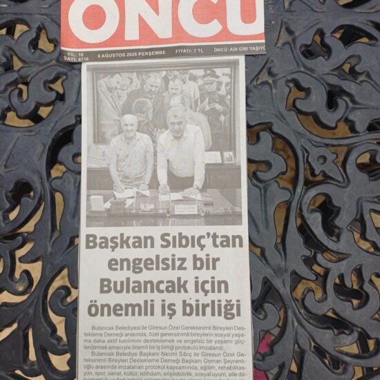 Bulancak Belediye Başkanı Necmi Sıbıç ile Giresun Özel Gereksinimli Bireyleri Destekleme Derneği Başkanı Osman Seyranlıoğlu, engelsiz yaşamı desteklemek amacıyla iş birliği protokolü imzaladı.